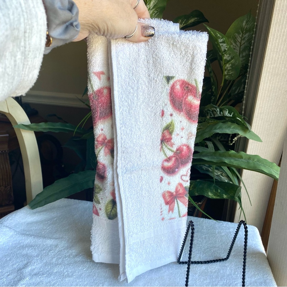 Hand crafted designer Cherry Print kitchen Towel NEW - Picture 3 of 7